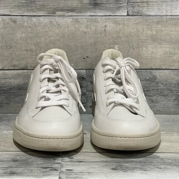 VEJA V-12 Classic Court Low-Top Women’s Sneakers - White - Sz - 10 .US / 41 .EU